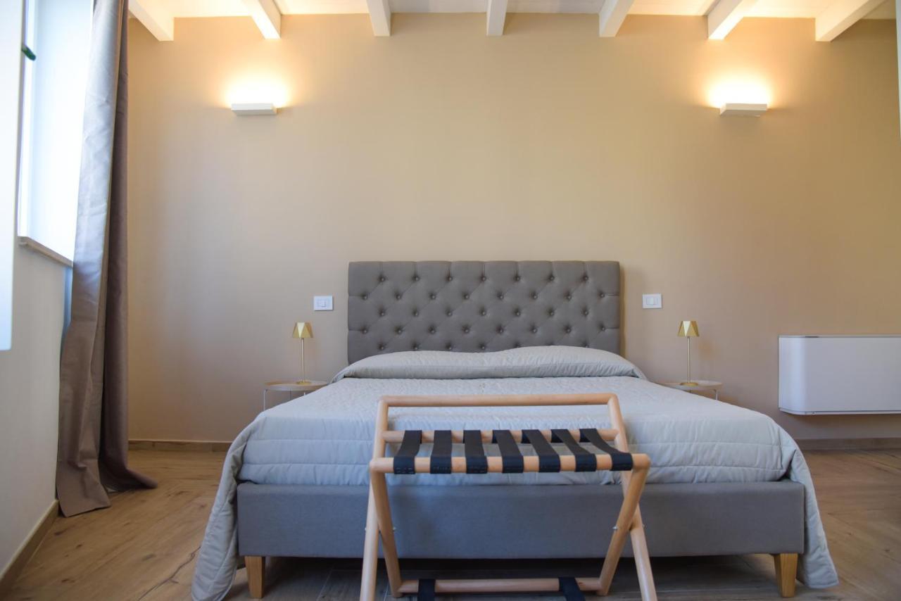 Serenity Apulian Rooms Trepuzzi Exterior foto
