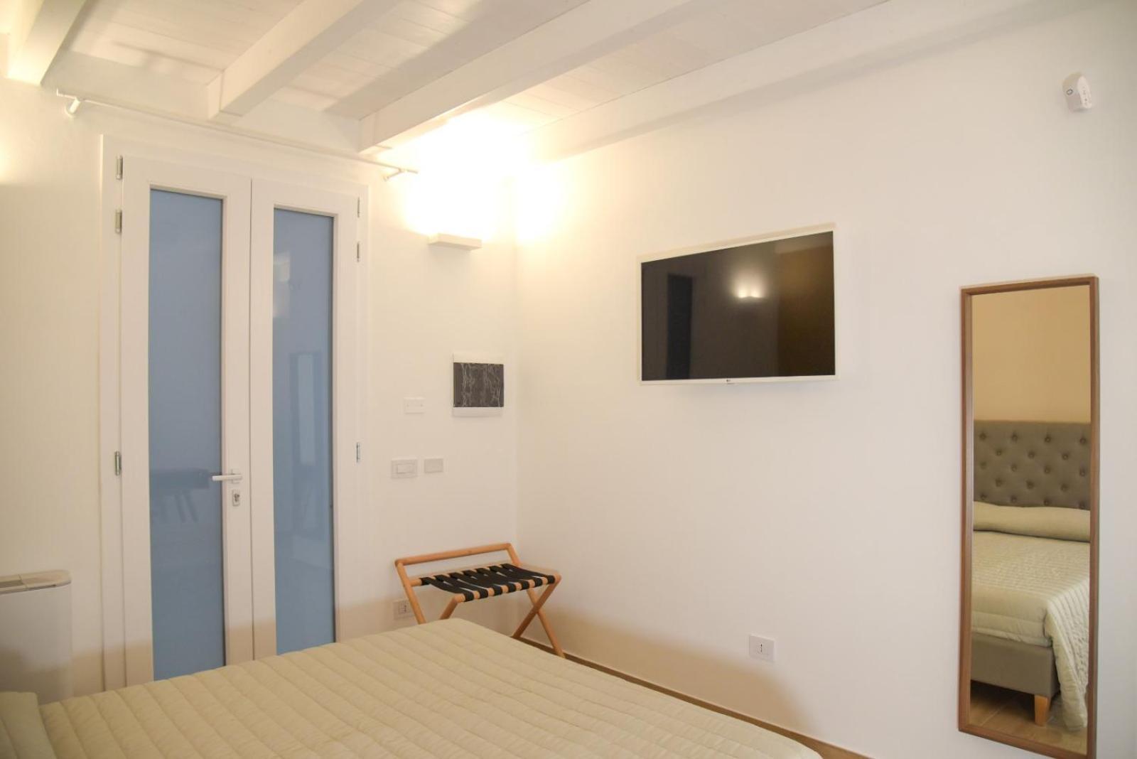 Serenity Apulian Rooms Trepuzzi Exterior foto